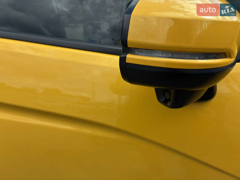 Хэтчбек Honda Fit 2017 в Киеве