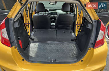 Хэтчбек Honda Fit 2017 в 
