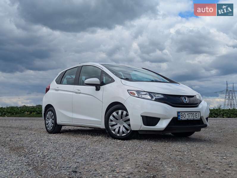 Хэтчбек Honda Fit 2015 в 