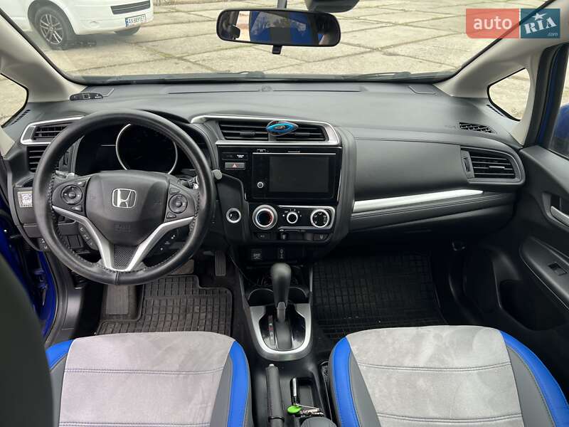 Хетчбек Honda Fit 2017 в Харкові фото 7 Хетчбек Honda Fit 2017 в Харкові