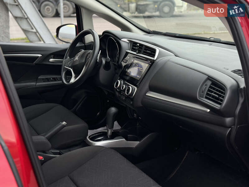 Хэтчбек Honda Fit 2017 в Дрогобыче