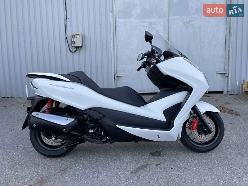 Максі-скутер Honda Forza 250 2015 в Дніпрі