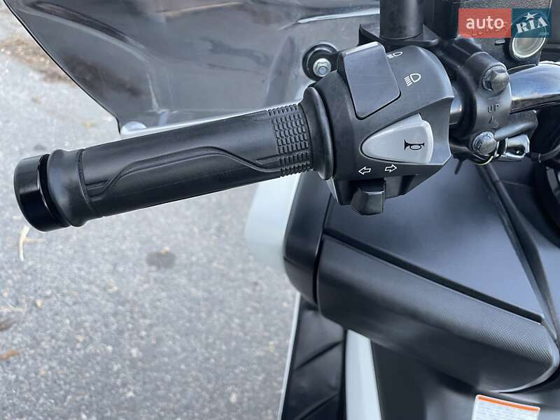 Максі-скутер Honda Forza 250 2015 в Дніпрі