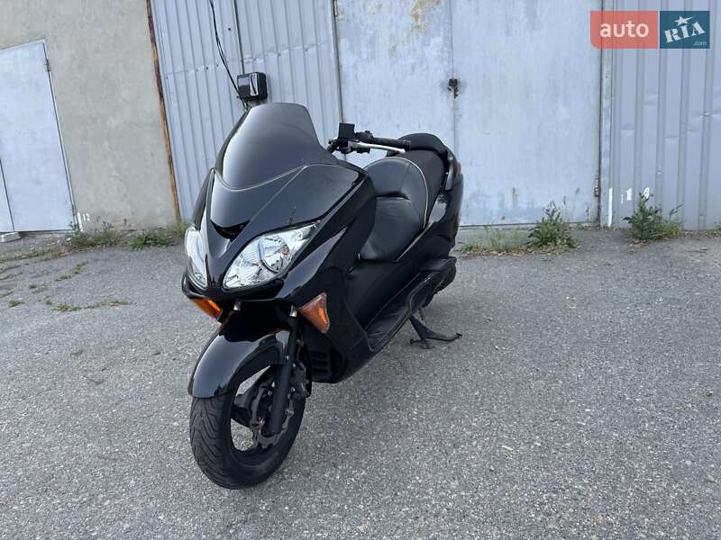 Макси-скутер Honda Forza 250 2006 в Днепре
