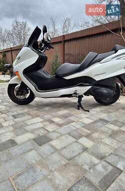 Макси-скутер Honda Forza 250 2008 в Киеве