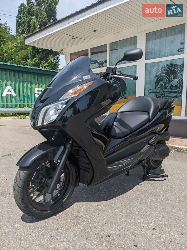 Максі-скутер Honda Forza 250 2013 в Кременчуці