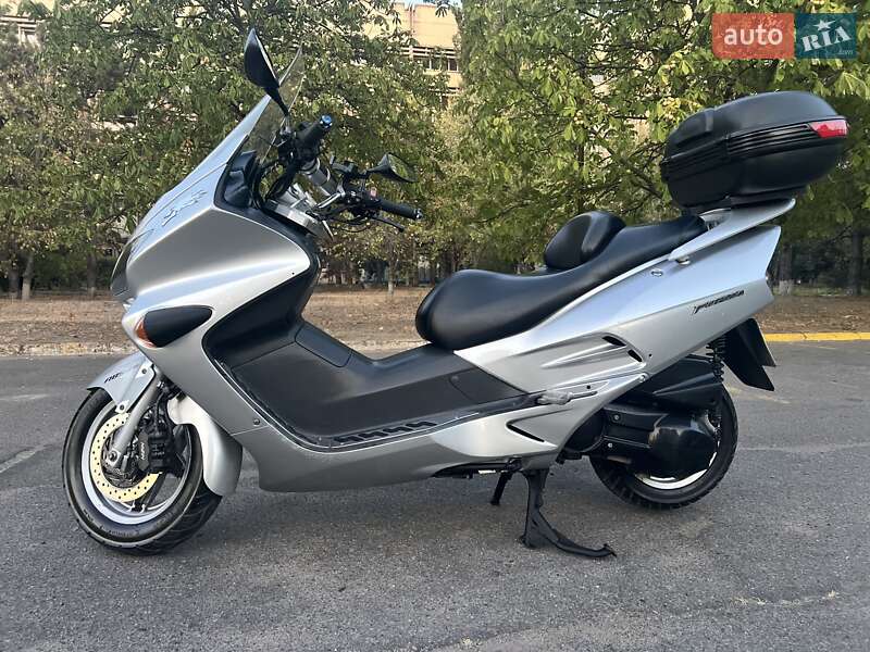 Макси-скутер Honda Forza 250 2003 в 