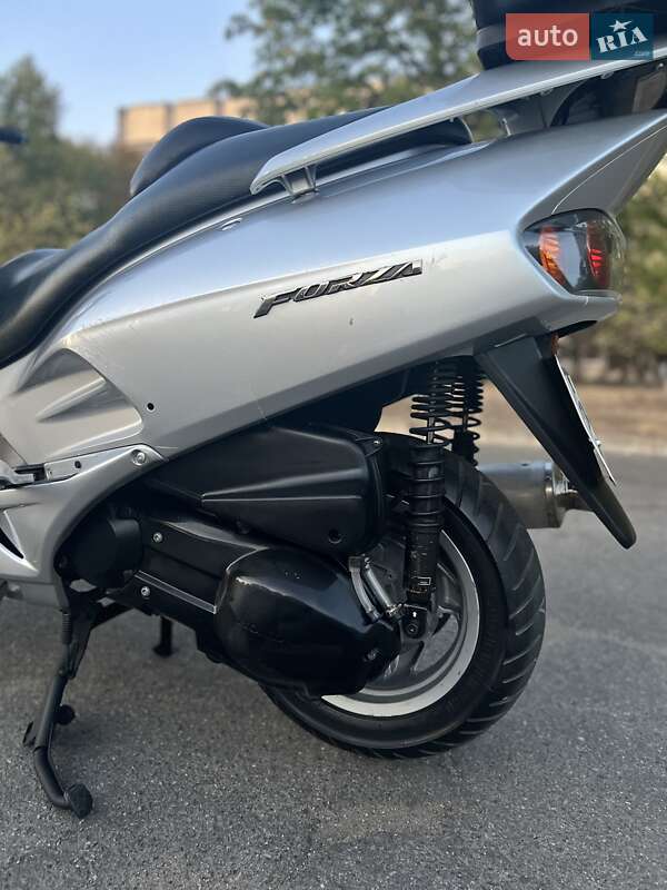Максі-скутер Honda Forza 250 2003 в Миколаєві