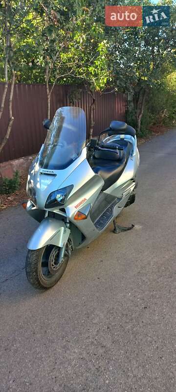 Макси-скутер Honda Forza 250 2003 в Херсоне фото 6 Макси-скутер Honda Forza 250 2003 в Херсоне