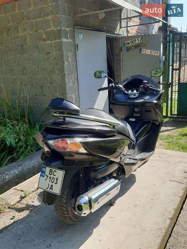 Макси-скутер Honda Forza 250 2008 в Городке фото 6 Макси-скутер Honda Forza 250 2008 в Городке