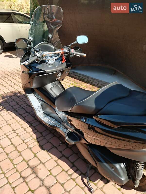 Максі-скутер Honda Forza 250 2007 в Києві