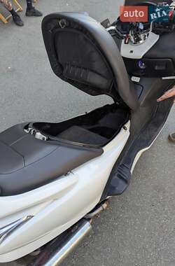 Макси-скутер Honda Forza 250 2006 в 