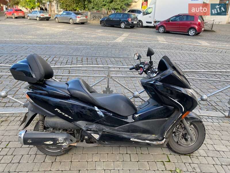 Максі-скутер Honda Forza 250 2007 в Одесі фото Максі-скутер Honda Forza 250 2007 в Одесі