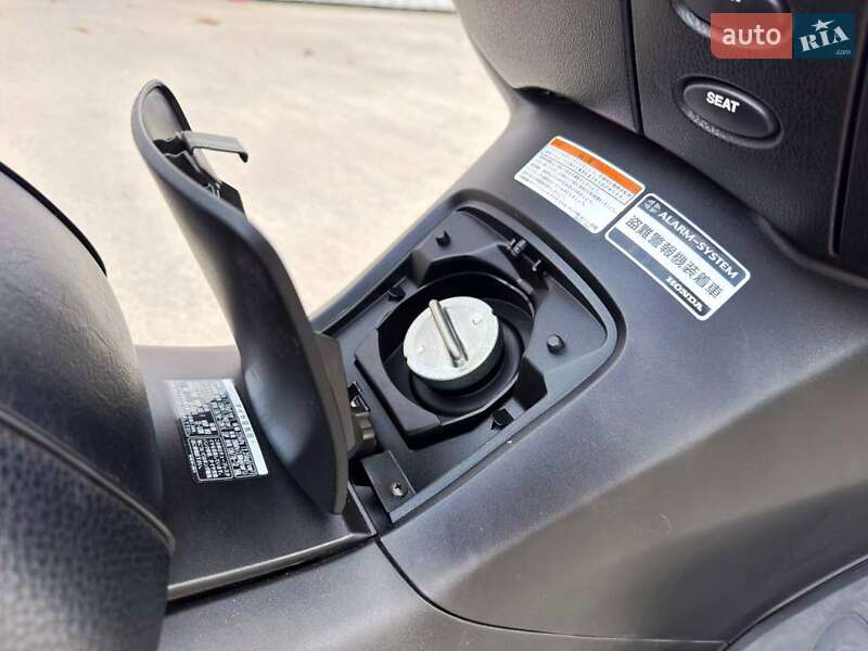 Макси-скутер Honda Forza 250 2004 в Черкассах фото 11 Макси-скутер Honda Forza 250 2004 в Черкассах