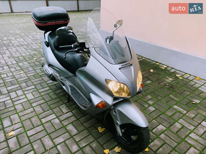 Максі-скутер Honda Forza 250 2003 в Дніпрі