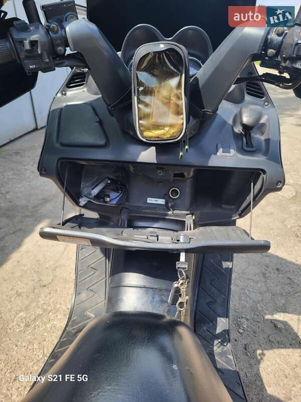 Макси-скутер Honda Forza MF06 2001 в Киеве