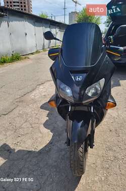 Максі-скутер Honda Forza MF06 2001 в Києві