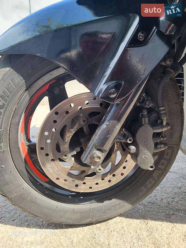 Макси-скутер Honda Forza MF06 2001 в Киеве