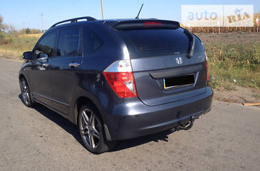 Минивэн Honda FR-V 2005 в Киеве