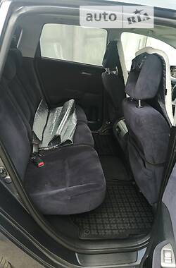 Хетчбек Honda FR-V 2007 в 