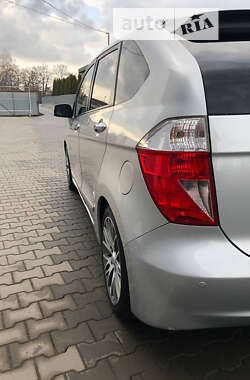 Микровэн Honda FR-V 2006 в Киверцах