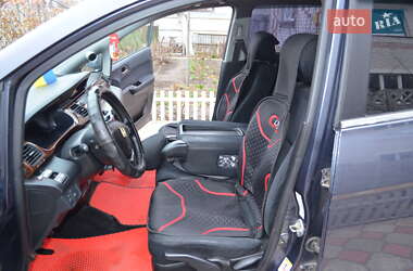 Микровэн Honda FR-V 2006 в 