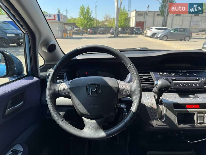 Мікровен Honda FR-V 2008 в Дніпрі