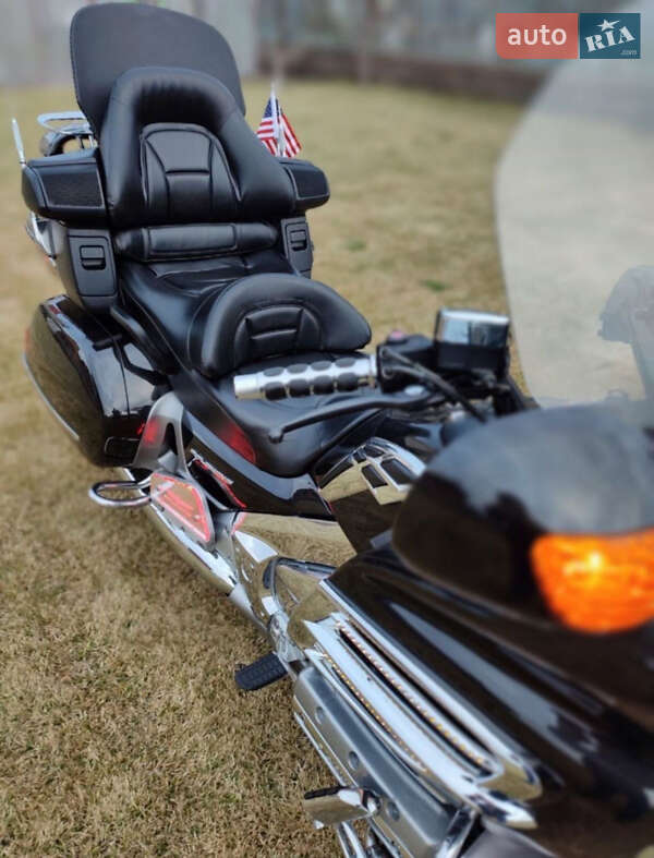 Мотоцикл Круизер Honda GL 1800 Gold Wing Tour 2007 в Запорожье