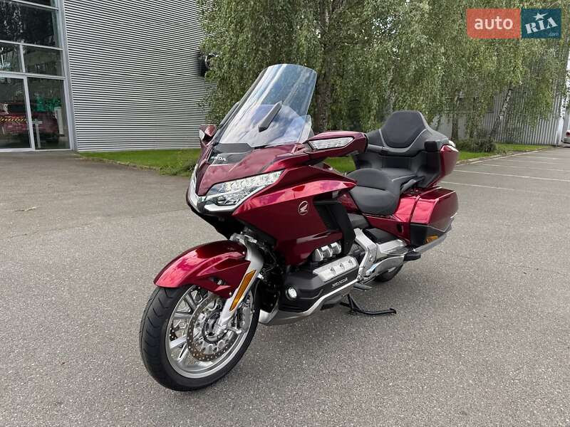 Мотоцикл Туризм Honda GL 1800 Gold Wing Tour 2024 в Киеве фото 39 Мотоцикл Туризм Honda GL 1800 Gold Wing Tour 2024 в Киеве