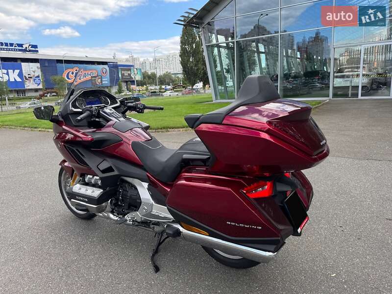 Мотоцикл Туризм Honda GL 1800 Gold Wing Tour 2024 в Киеве фото 19 Мотоцикл Туризм Honda GL 1800 Gold Wing Tour 2024 в Киеве