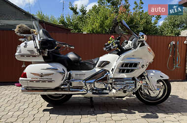 Мотоцикл Туризм Honda GL 1800 Gold Wing Tour 2009 в 