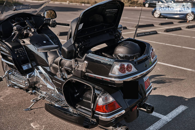 Мотоцикл Туризм Honda GL 1800 Gold Wing 2008 в Києві