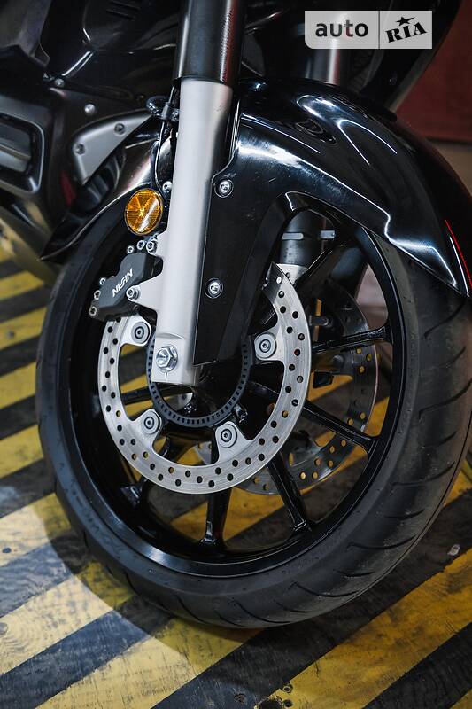 Мотоцикл Круизер Honda GL 1800 Gold Wing 2014 в Днепре