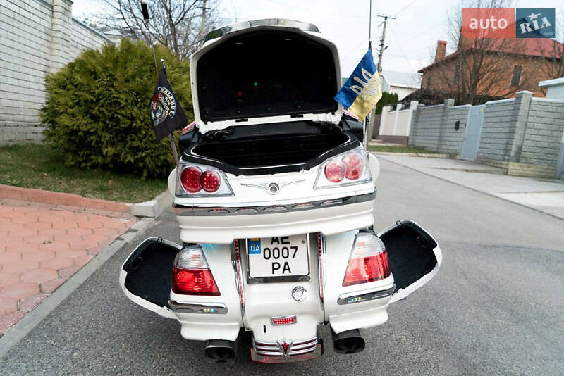 Мотоцикл Туризм Honda GL 1800 Gold Wing 2010 в Днепре фото 7 Мотоцикл Туризм Honda GL 1800 Gold Wing 2010 в Днепре