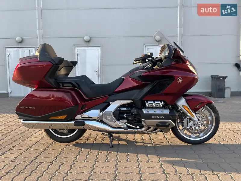 Мотоцикл Туризм Honda GL 1800 Gold Wing 2023 в 