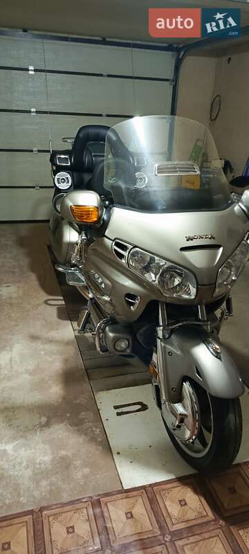 Мотоцикл Туризм Honda GL 1800 Gold Wing 2004 в Черкассах