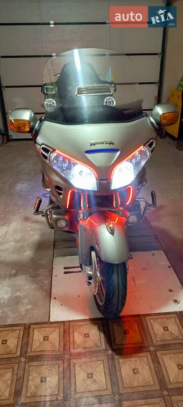 Мотоцикл Туризм Honda GL 1800 Gold Wing 2004 в Черкассах