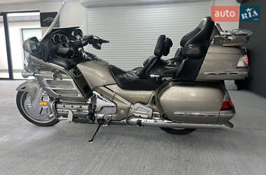 Мотоцикл Классик Honda GL 1800 Gold Wing 2001 в 