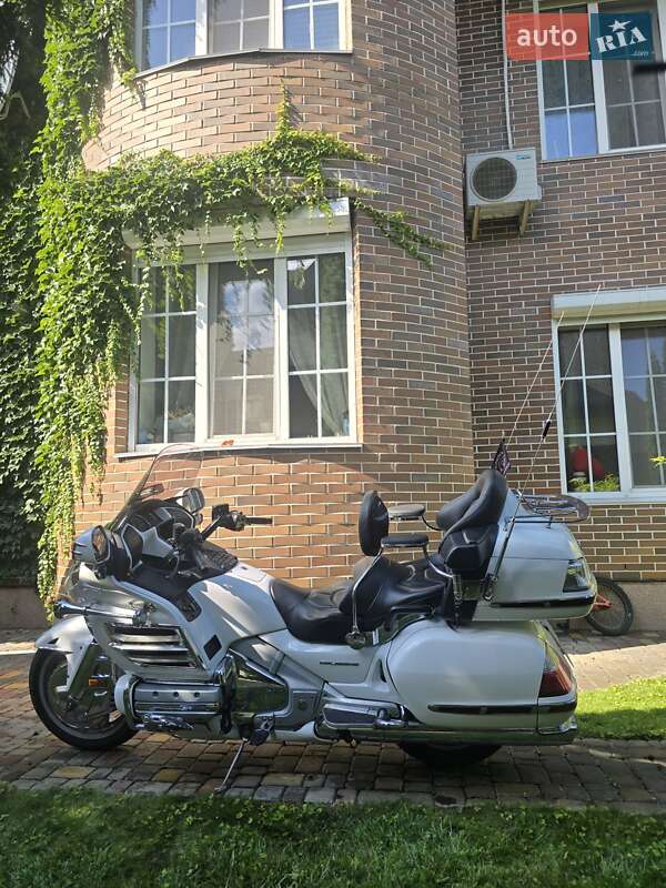 Мотоцикл Круизер Honda GL 1800 Gold Wing 2007 в Киеве фото Мотоцикл Круизер Honda GL 1800 Gold Wing 2007 в Киеве