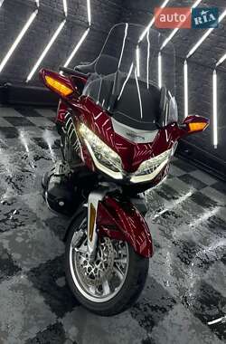 Мотоцикл Спорт-туризм Honda GL 1800 Gold Wing 2018 в 