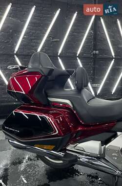 Мотоцикл Спорт-туризм Honda GL 1800 Gold Wing 2018 в 