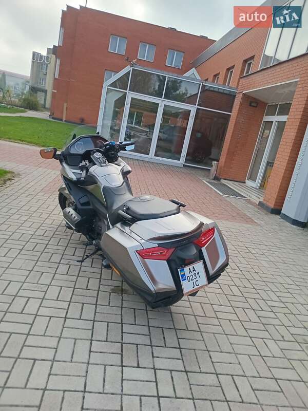 Мотоцикл Туризм Honda GL 1800 Gold Wing 2020 в Киеве фото 13 Мотоцикл Туризм Honda GL 1800 Gold Wing 2020 в Киеве
