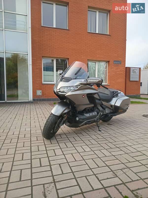 Мотоцикл Туризм Honda GL 1800 Gold Wing 2020 в Киеве фото 16 Мотоцикл Туризм Honda GL 1800 Gold Wing 2020 в Киеве