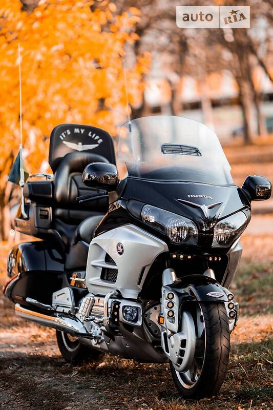 Мотоцикл Круизер Honda Gold Wing F6B 2012 в 