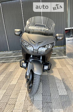 Мотоцикл Круизер Honda Gold Wing F6B 2016 в Ужгороде