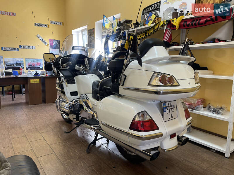 Мотоцикл Круізер Honda Gold Wing GL 1800 2008 в Києві