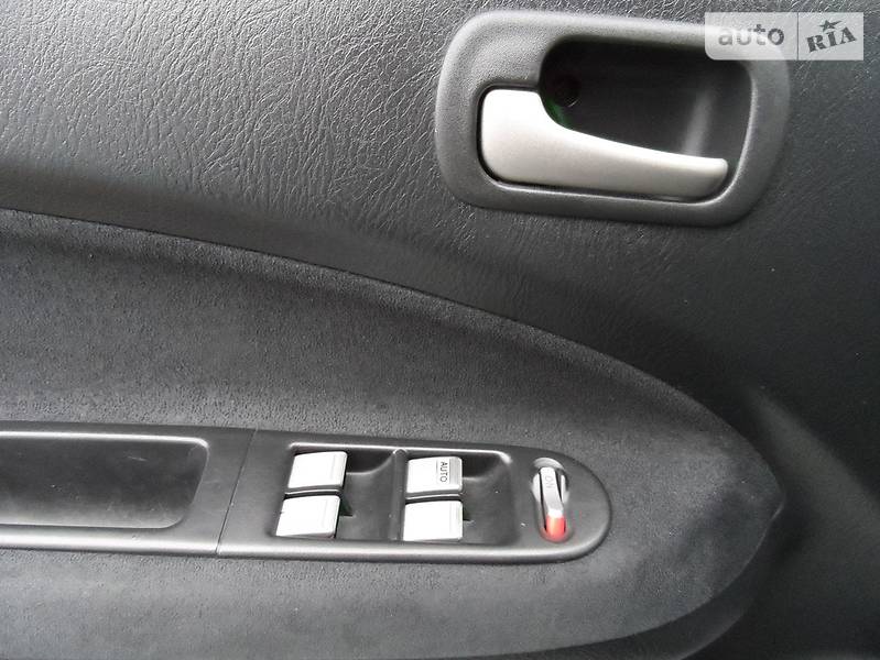 Внедорожник / Кроссовер Honda HR-V 2005 в Днепре фото 23 Внедорожник / Кроссовер Honda HR-V 2005 в Днепре