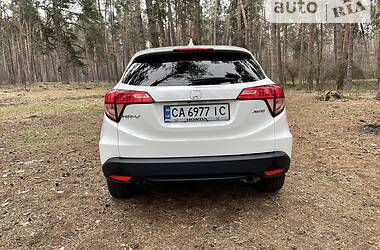 Внедорожник / Кроссовер Honda HR-V 2016 в Черкассах