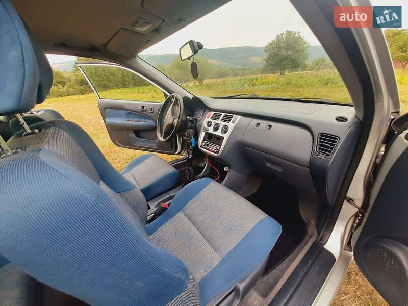 Позашляховик / Кросовер Honda HR-V 1999 в Тернополі