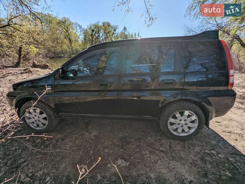 Внедорожник / Кроссовер Honda HR-V 2004 в Каневе